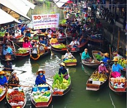 Floating market